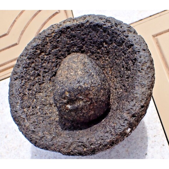 Authentic MOLCAJETE Mexico Basalt Mortar & Pestle 7" dia Volcanic Lava Stone - Picture 4 of 16
